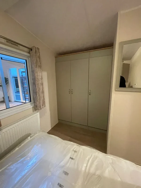 Casa móvil de 2 dormitorios totalmente amueblada en Lama - Imagen 10