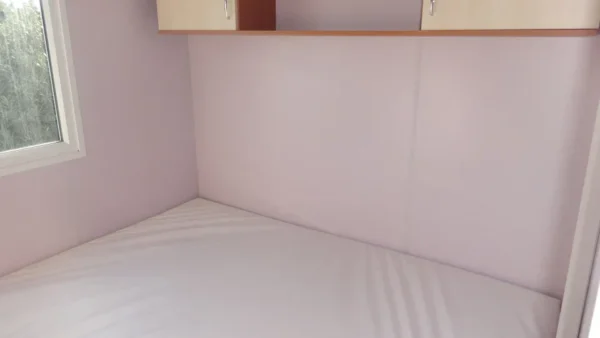 Casa Móvil de 23,4 m² Ideal para Parcelas Estrechas - Imagen 4